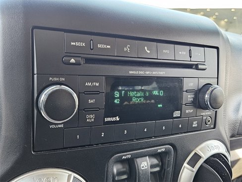 Used 2015 Jeep Wrangler Sahara w/ Connectivity Group image 29