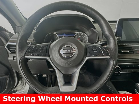 Used 2023 Nissan Altima 2.5 SV image 10