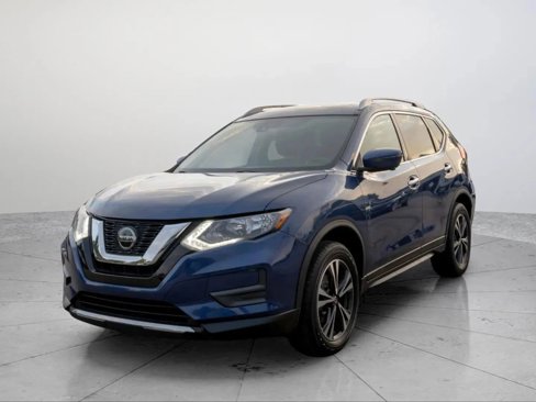 Used 2019 Nissan Rogue SV w/ Sun & Sound Touring Package image 3