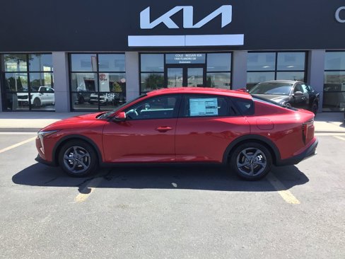 New 2025 Kia K4 LX image 3
