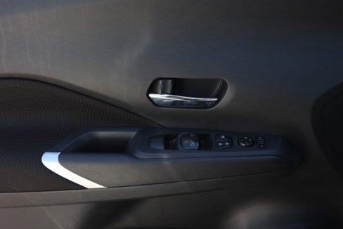 Used 2024 Nissan Kicks SV image 24
