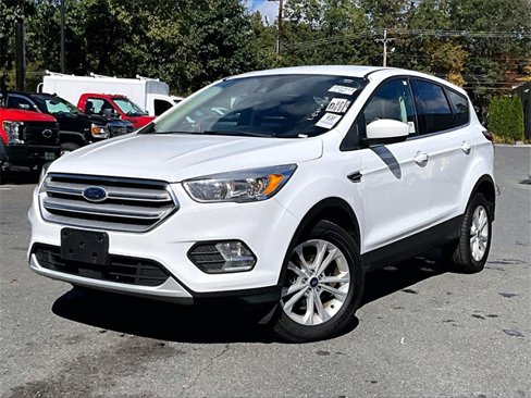 Used 2019 Ford Escape SE image 3