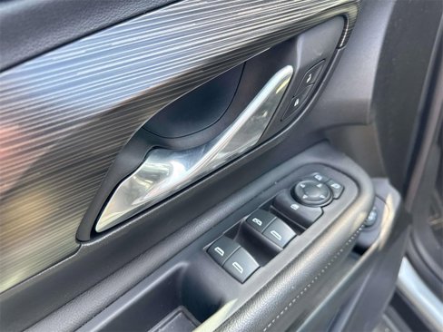 Certified 2024 GMC Terrain SLE w/ Driver Convenience Package image 16