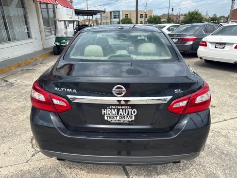 Used 2016 Nissan Altima 2.5 SL w/ 2.5 Technology Package image 6