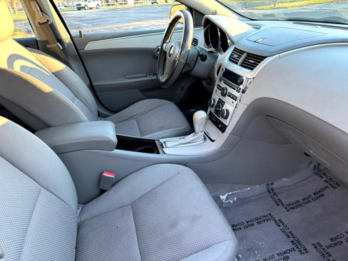 Used 2011 Chevrolet Malibu LT w/ Power Convenience Package image 31