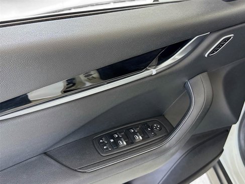 Used 2023 Maserati Levante Modena image 12