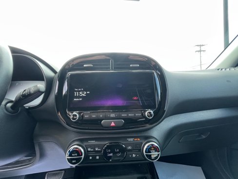 Certified 2023 Kia Soul EX image 14