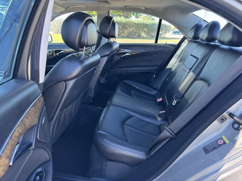 Used 2007 Mercedes-Benz E 350 Sedan image 29