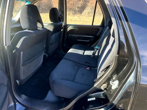 Used 2006 Honda CR-V LX image 16