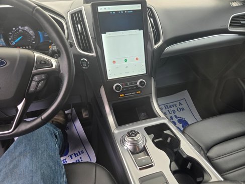 Used 2021 Ford Edge SEL w/ Convenience Package image 9