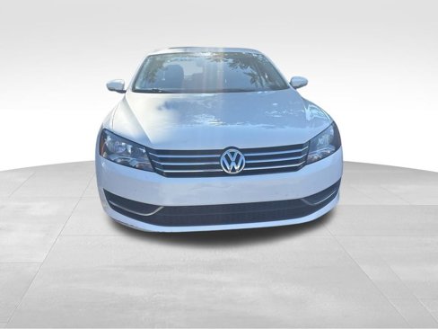 Used 2014 Volkswagen Passat 1.8T SE image 7
