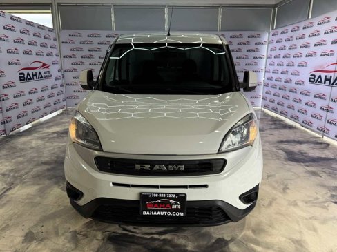 Used 2019 RAM ProMaster City Tradesman SLT image 3