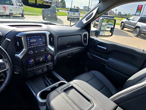 Used 2021 Chevrolet Silverado 2500 LTZ w/ LTZ Premium Package image 18