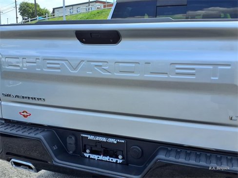 Used 2019 Chevrolet Silverado 1500 LT Trail Boss image 7