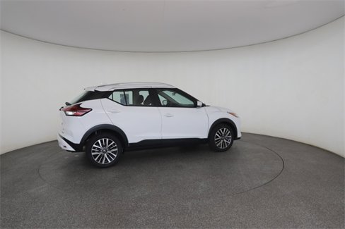 Used 2021 Nissan Kicks SV image 21