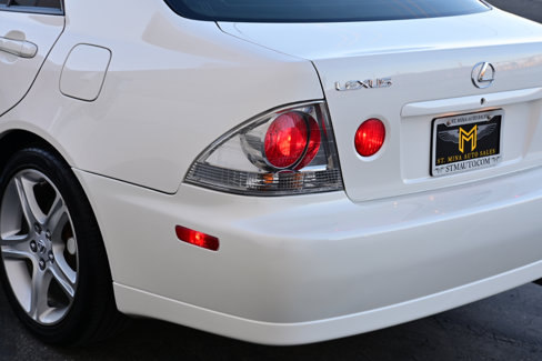 Used 2001 Lexus IS 300 image 23