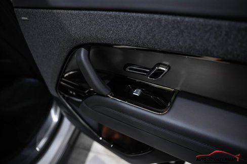 Used 2024 Land Rover Range Rover Sport Dynamic SE image 54