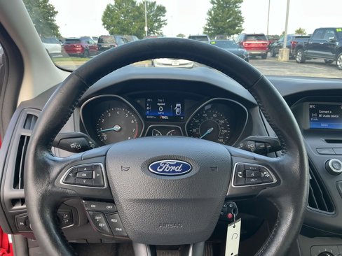 Used 2017 Ford Focus SE w/ Cold Weather Package image 18