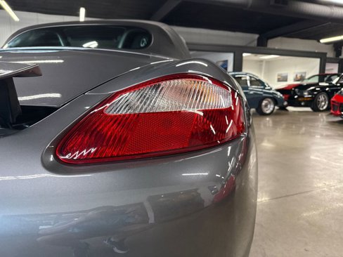 Used 2005 Porsche Boxster image 22