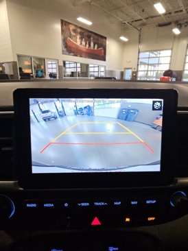 Used 2021 Hyundai Venue image 21