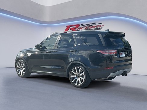 Used 2017 Land Rover Discovery HSE image 7
