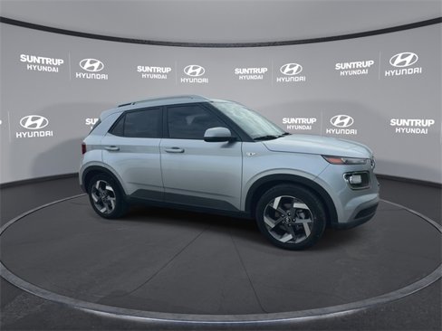 Certified 2022 Hyundai Venue SEL w/ Cargo Package image 24