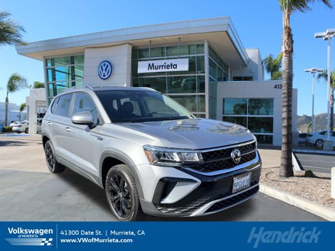Used 2024 Volkswagen Taos SE w/ Panoramic Sunroof Package image 1
