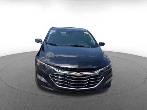 Used 2024 Chevrolet Malibu LT image 3