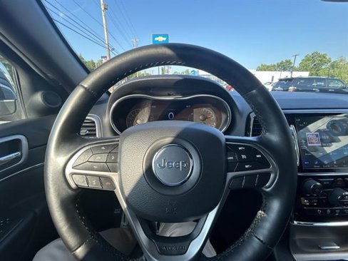 Used 2019 Jeep Grand Cherokee Limited image 11