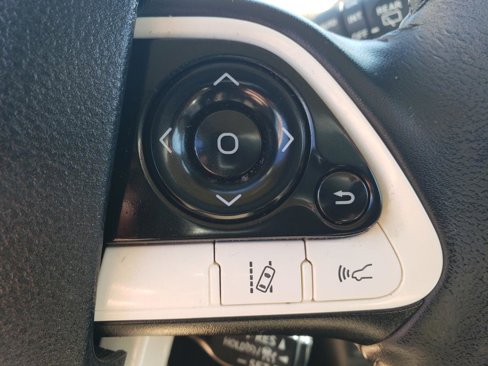 Used 2017 Toyota Prius image 24