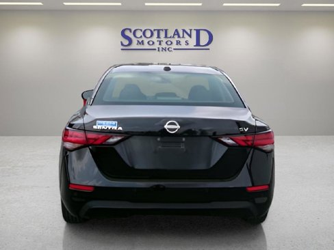 Used 2024 Nissan Sentra SV image 7