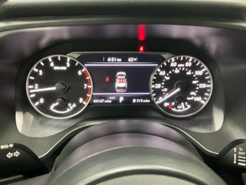 Used 2024 Nissan Rogue S image 10