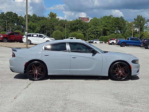 Used 2021 Dodge Charger SXT w/ Blacktop Package image 6
