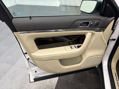 Used 2014 Lincoln MKS AWD w/ Equipment Group 201A image 13