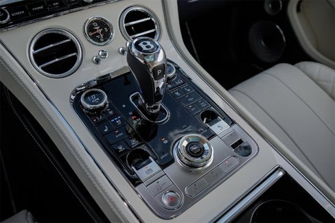 Certified 2023 Bentley Continental GT Azure image 32