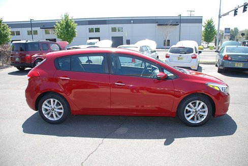 Used 2017 Kia Forte LX w/ LX Popular Plus Package image 6