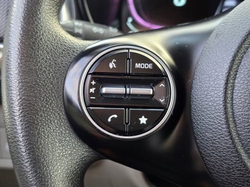 Used 2023 Kia Soul LX image 21