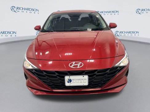 Used 2022 Hyundai Elantra SE image 8
