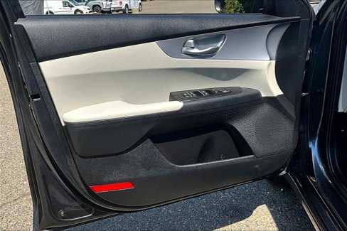 Used 2023 Kia Forte LXS image 21