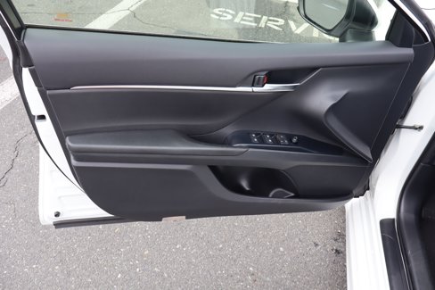 Used 2018 Toyota Camry SE image 15