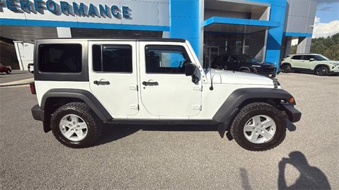 Used 2018 Jeep Wrangler Unlimited Sport S image 3