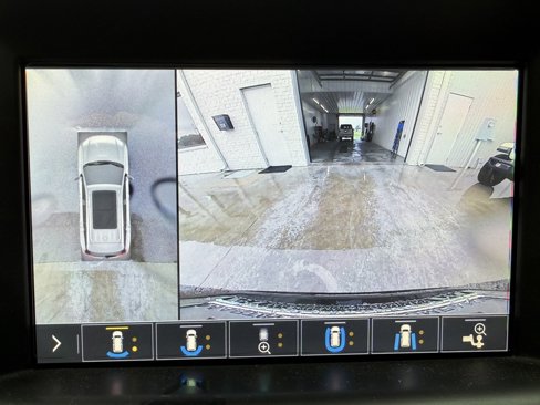 Used 2019 GMC Terrain Denali w/ Advanced Safety Package image 23