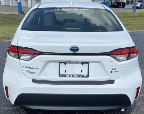 Used 2025 Toyota Corolla LE w/ LE Premium Package image 7