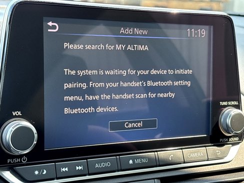 Used 2024 Nissan Altima 2.5 SV image 6