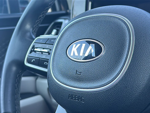 Used 2021 Kia Sorento S image 31