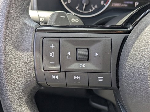 Used 2023 Nissan Rogue SV image 23