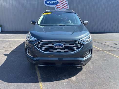 Used 2019 Ford Edge Titanium w/ Cold Weather Package image 2