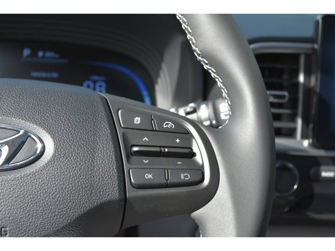 New 2025 Hyundai Venue SEL image 20