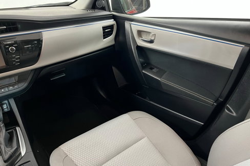 Used 2016 Toyota Corolla LE image 10