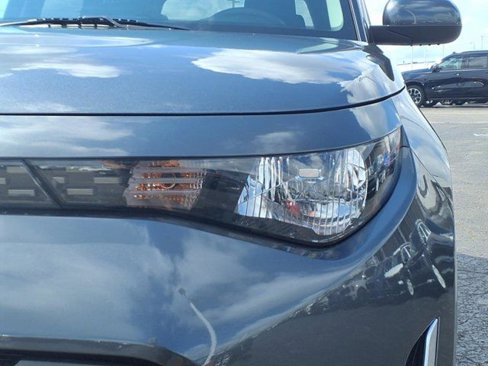 Used 2023 Kia Soul LX image 21